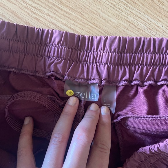 Zella Workout Shorts - Picture 3 of 5